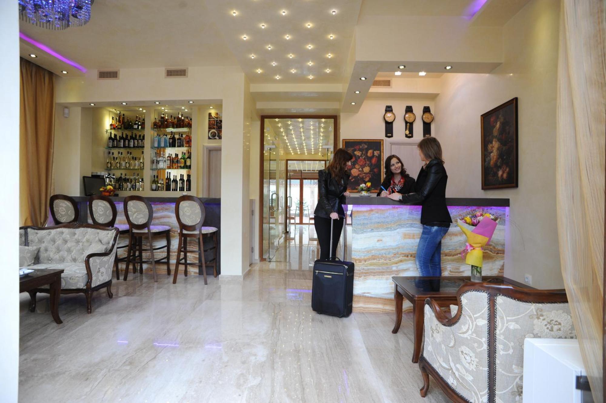 Hotel Adria — Photos 1